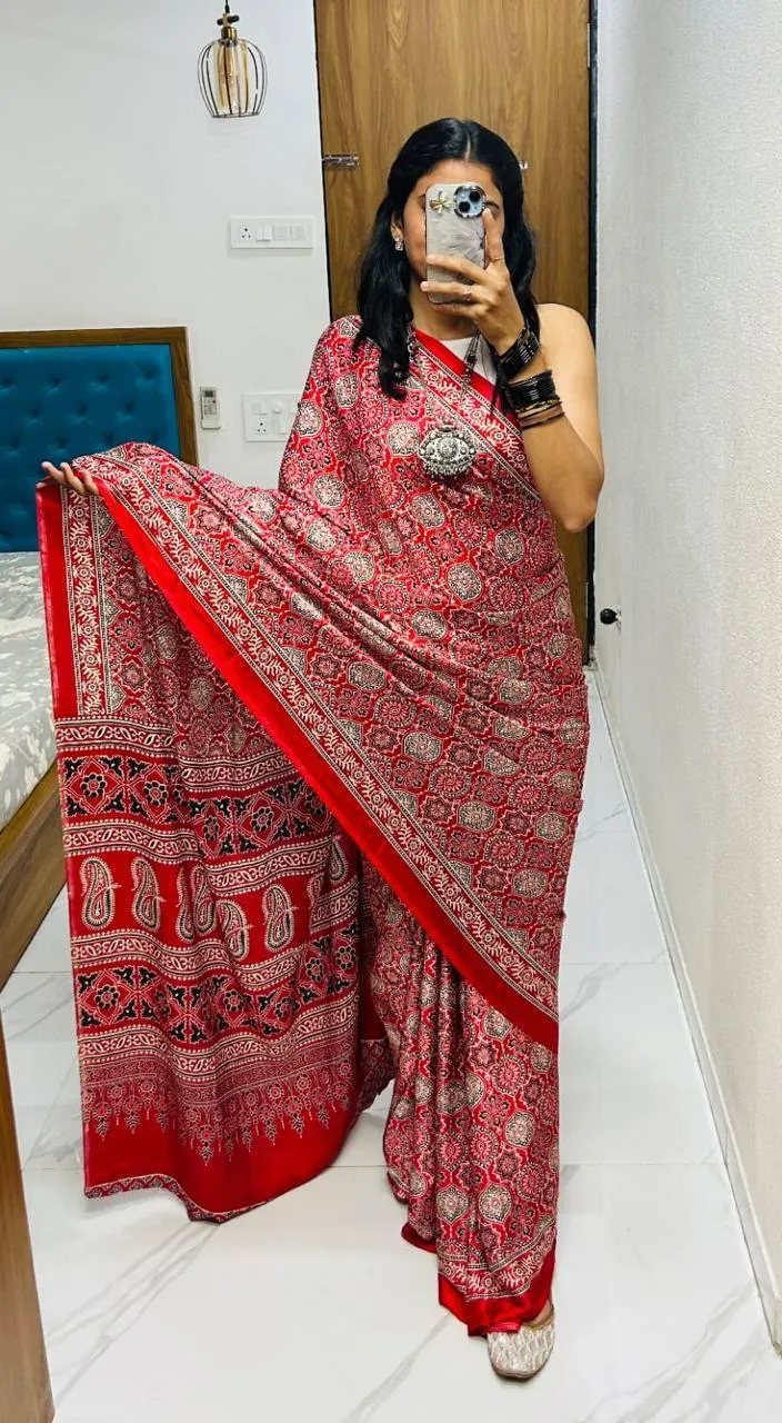 Buy New Supar Premium Saree in Surat - Reseller Bazzar
